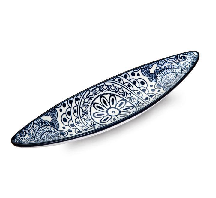 Che Brucia 9.125"Boat Shape Dish Arabic